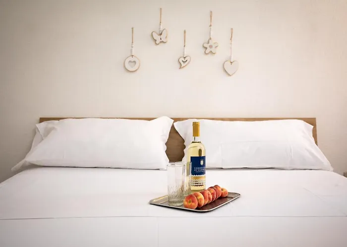 Homey Experience - Old Town Apartment